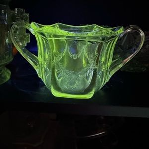 Vintage Fostoria Sugar Dish glowing glass. Glows!